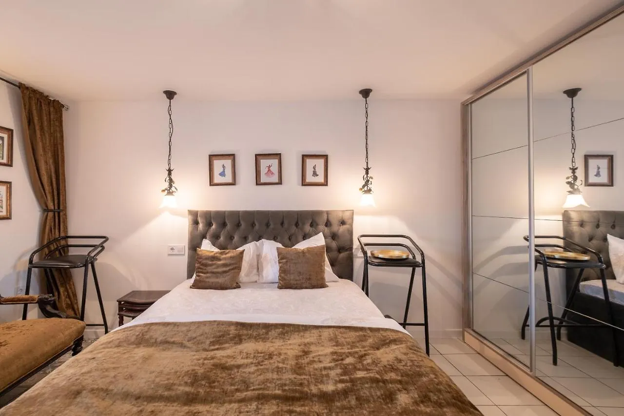 The Little Things Luxury Studio Apartment Sofia